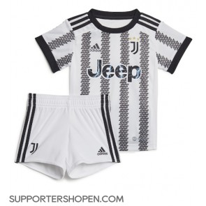 Juventus Hemmatröja Barn 2022-23 Kortärmad (+ korta byxor)